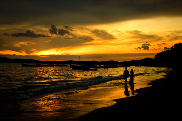 marsel_-_ Romantic walk along the beach custom pic 1