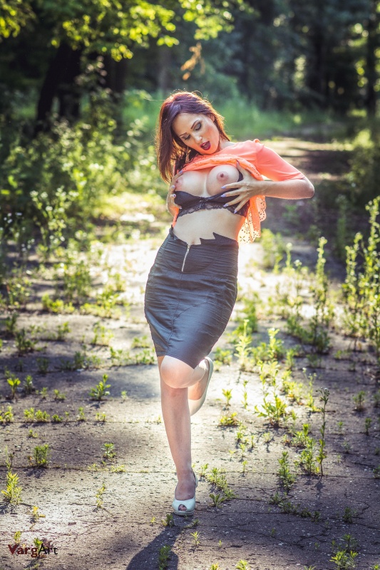 apamatska Love to tease you custom pic 1