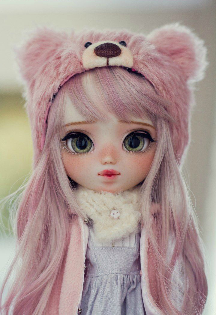 __Crystal__ My hobby is collecting dolls! image: 1