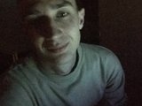 V8rn8R19