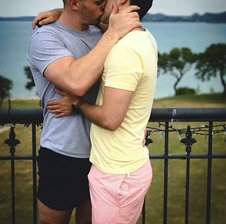 Gaytwo