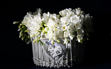 LOVEMENOW мои любимые цветы: ландыши и фрезии image: 2