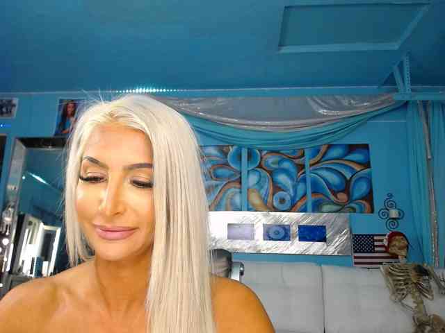 adrianna_fox