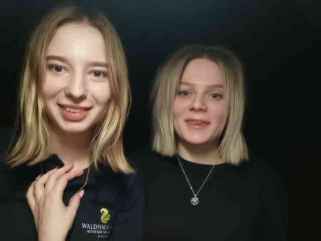 HollyXMolly