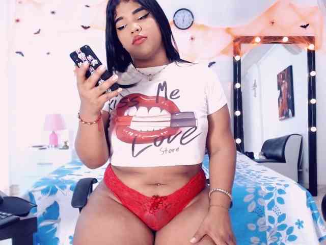 SofiaCurvy