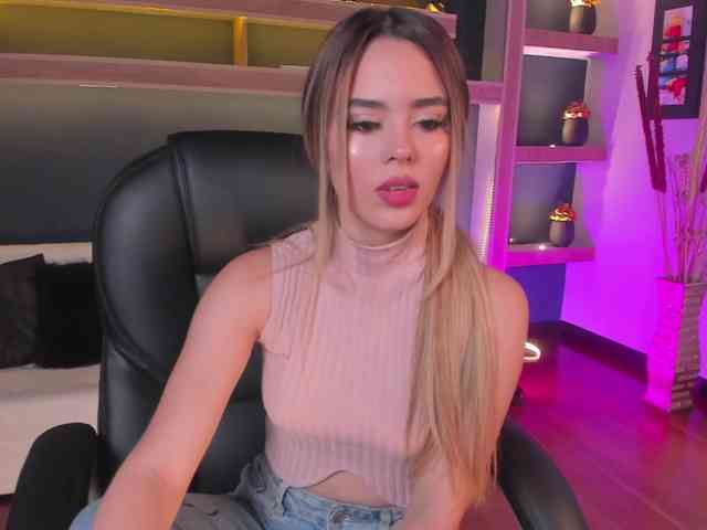 JuanitaClay