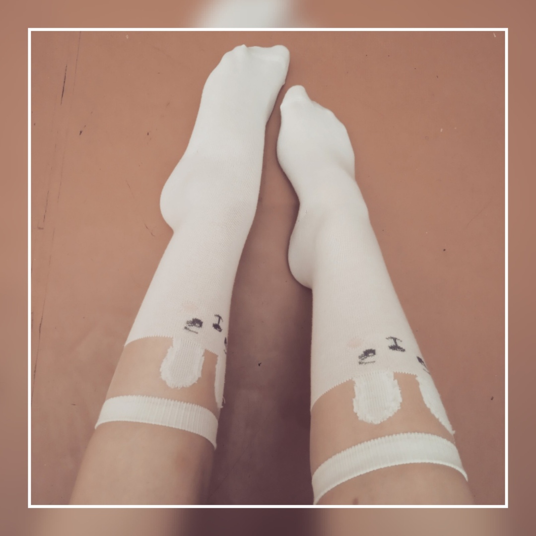 PetiteGirl7 Мои ножки в любимых носочках ) ... in my favorite socks image: 1