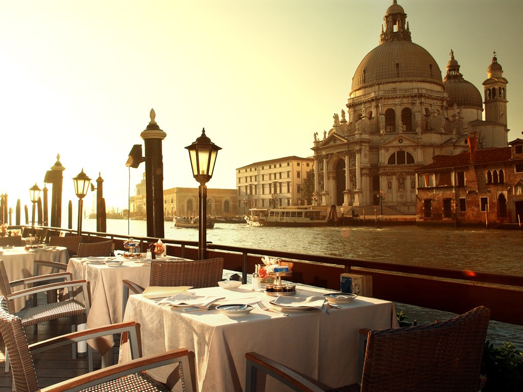 miss_Ferrari Dreaming about romantic date in Venice image: 1