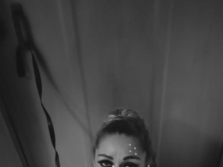 Take me I am yours