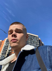 повседневка и фотки в лифте