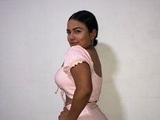 PrettyDesiree's avatar