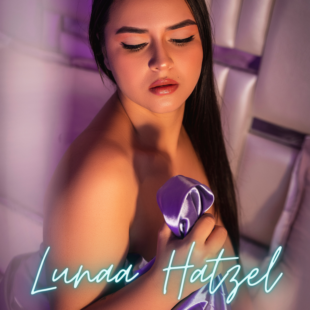 LunaaHatzel Siempre sensual 🌹 image: 1