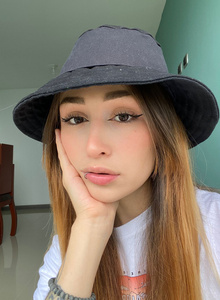 I LOOK CUTE