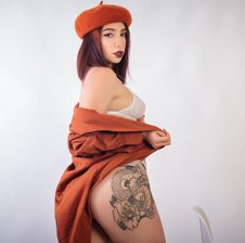 InkedBabyGirl chat sexo en vivo en BongaCams