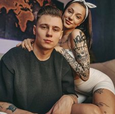 Live Sex Chat with AliceTyler at BongaCams