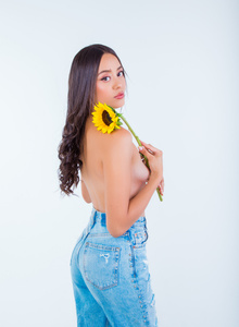 NoraDaSilva Naked sunflowers photo 8944888