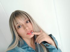 EmmaSophia's avatar