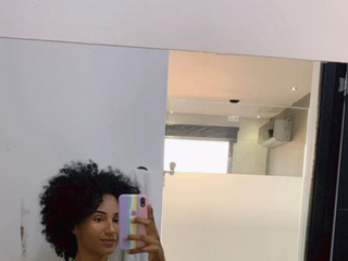 Hi