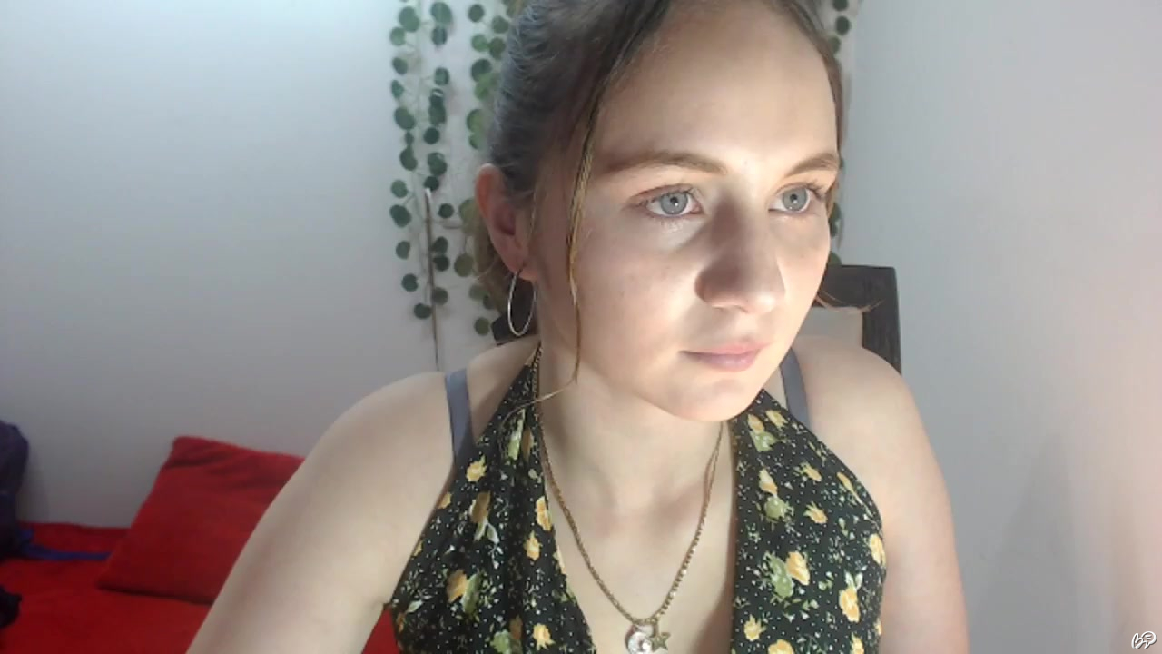 Профиль и данные модели cristal-lust на BongaCams